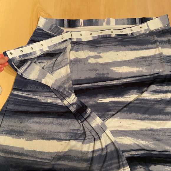 SILVERT’S US Size 22 Adaptable Clothing skirt. New without tags (NWOT). - Picture 4 of 8